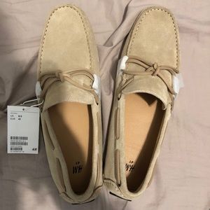 NEVER WORN LOAFERS/SLIP ON SHOES. TAGS STILL ON!